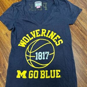 PINK Victoria's Secret Navy Tee with Yellow Print